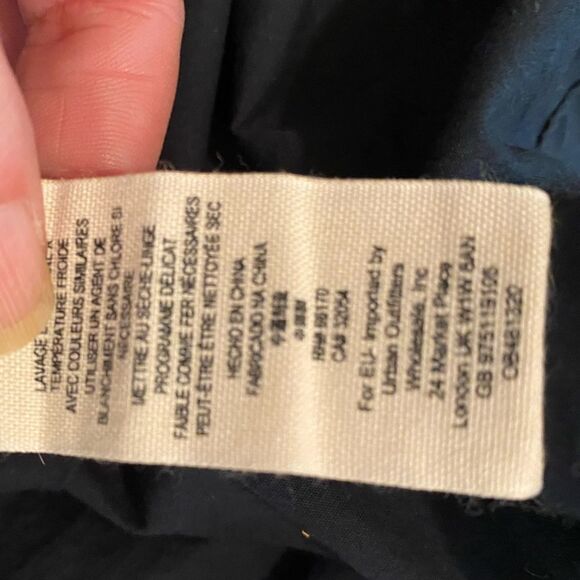 Free People Show Me Some Shoulder Black Top Witchy Romantic Goth Size Small - Picture 10 of 10